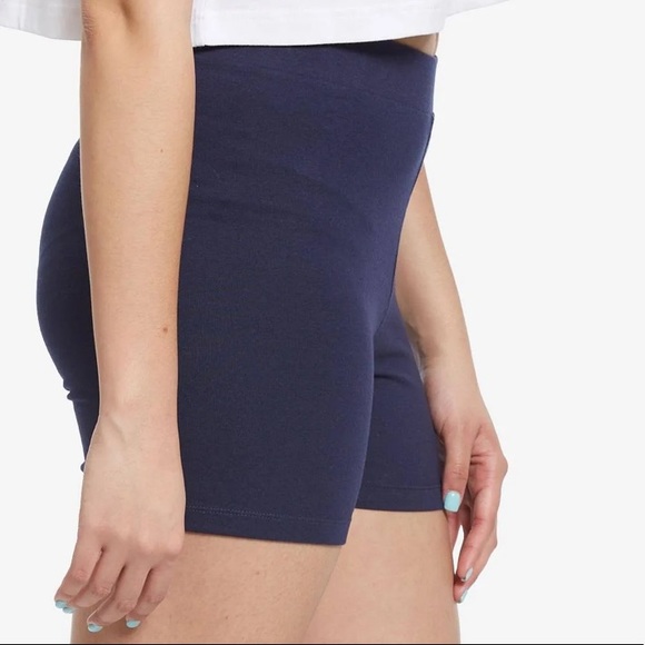 Fila Women’s Shorts - Picture 3 of 8